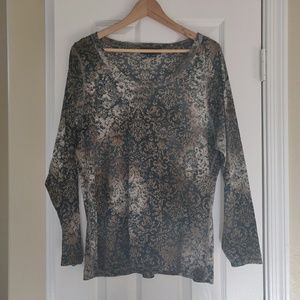 Karen Kane long sleeve blouse